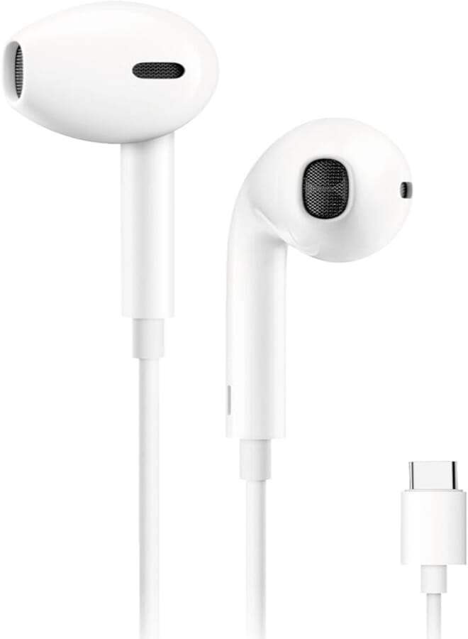 باور أب - سماعات أذن صوت نقي مع ميكروفون مدمج، موصل نوع-C، سلك بطول 125 سم، تحكم في التشغيل، أبيض